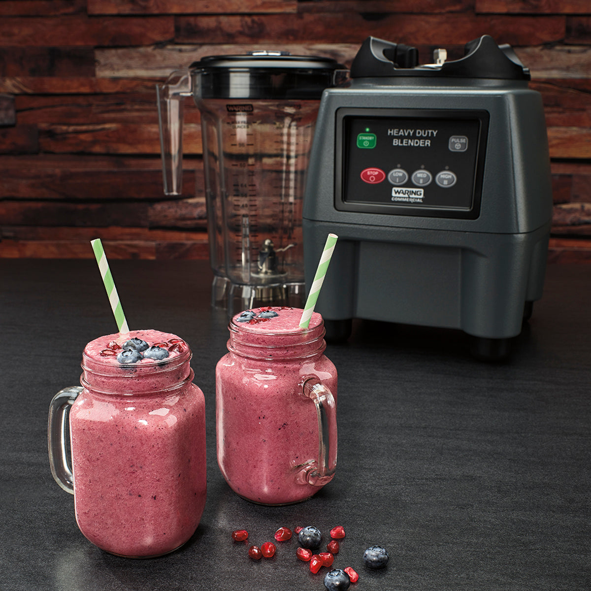 CB15P Heavy-Duty One Gallon Food Blender with Copolyester Jar by Waring Commercial